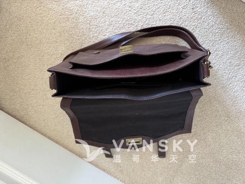 250927101016_4. Leather bag_3.JPG